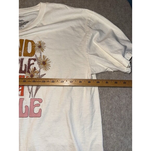 Maurice’s Graphic T, White With Orange Graphic Size Large RN51783 - Picture 5 of 6